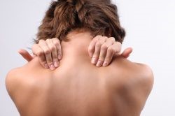 Nugaros po oda atsiradusių iškilimų priežastys ir gydymas